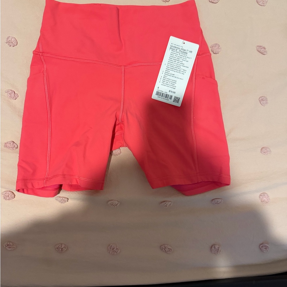 Lululemon Align High Rise 6” with Pockets
